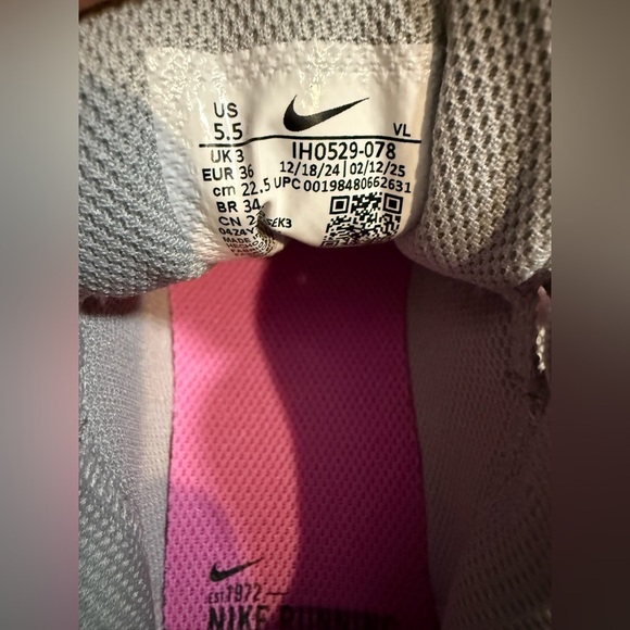 Nike Women's Run Swift 3 Running Shoe size 5.5 - Picture 9 of 9